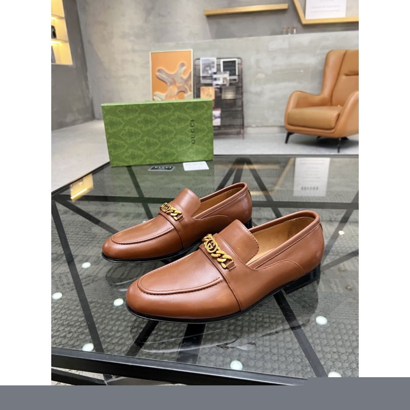 G*u*i leather shoes